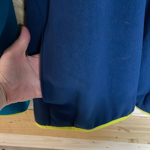 Lands’ End size XL navy, blue, neon yellow quarter snap fleece pullover top - Picture 5 of 9